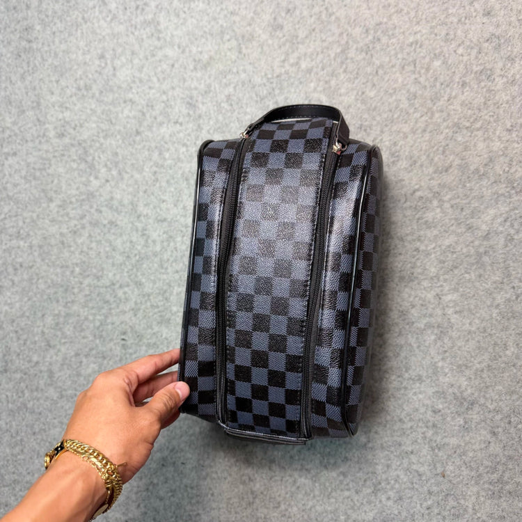Necessaire LV
