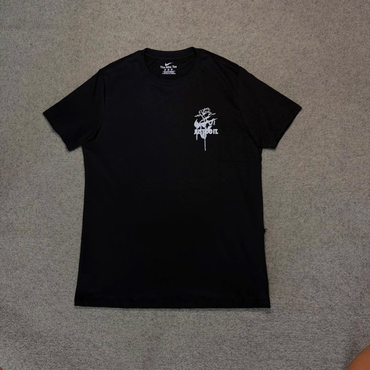 Camiseta NK Flowers
