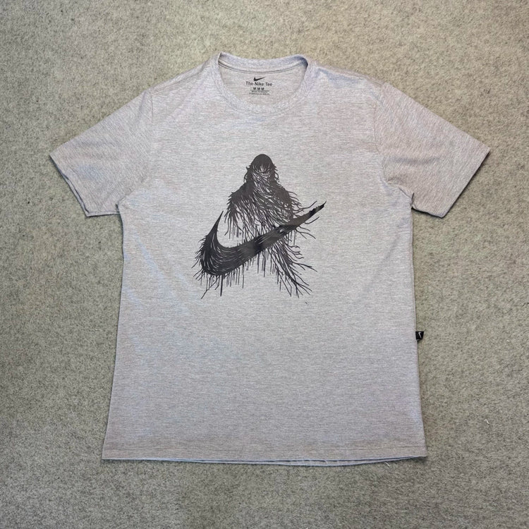 Camiseta NK Monstro Cinza