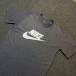 Camiseta NK Futura Cinza