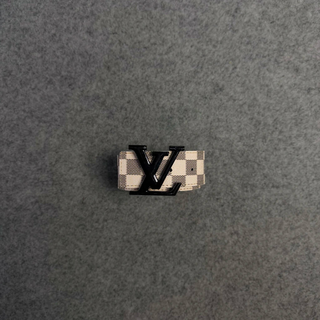 Cinto LV Preto/Dourado