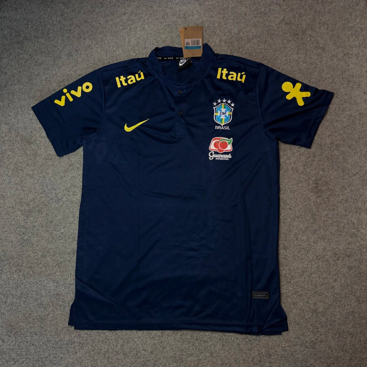 Camiseta Gola Polo Viagem CBF