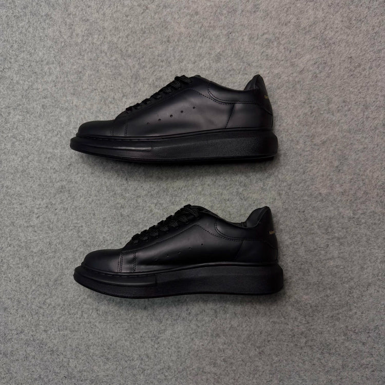 Tênis AMQ Allblack