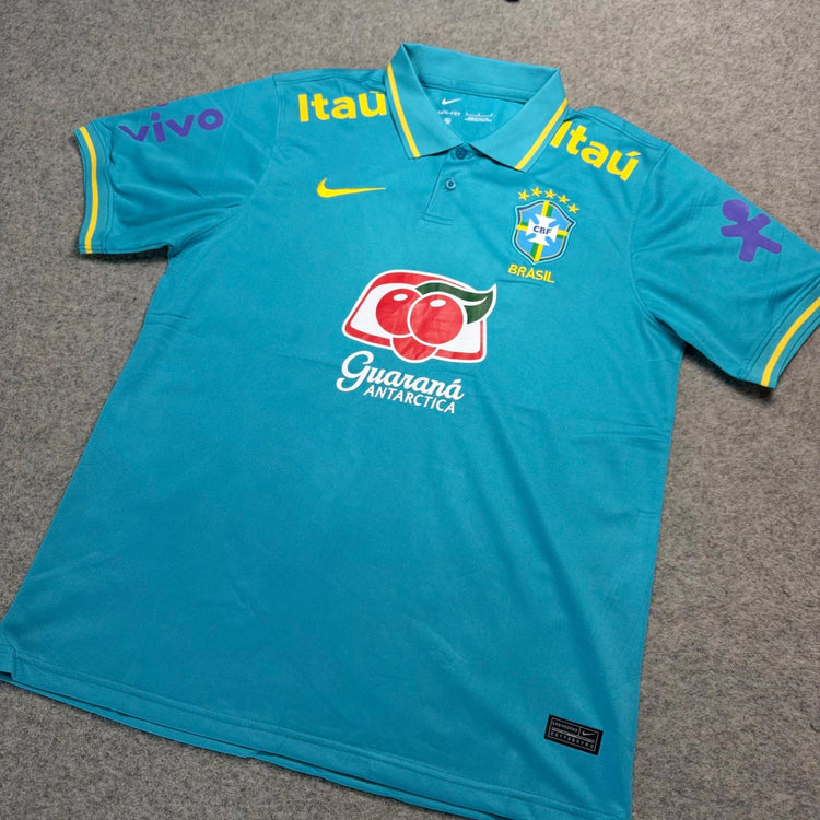 Camiseta Gola Polo Viagem CBF